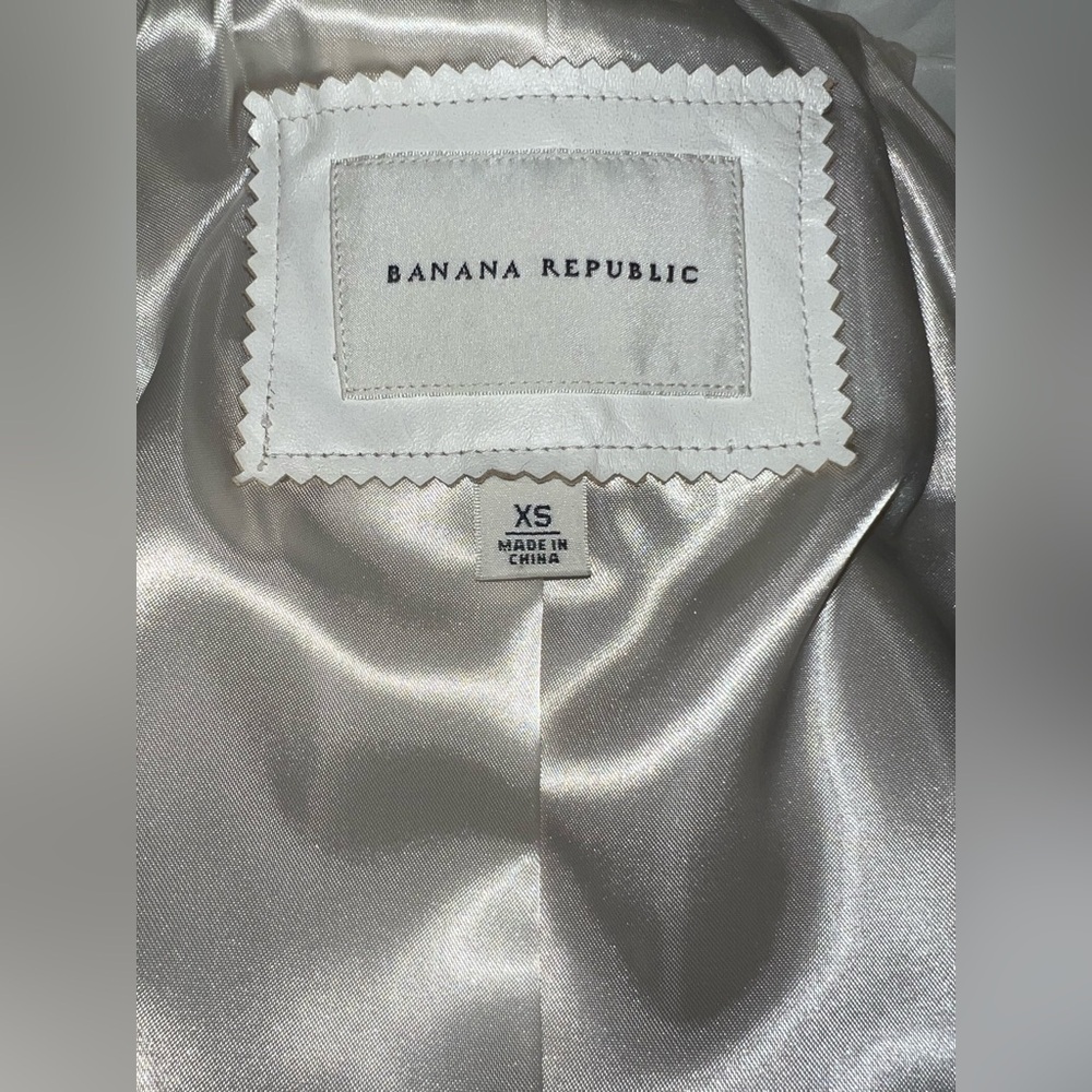 Banana Republic Women’s Long White Genuine Leather Coat. Fully Lined. Size XS - Picture 6 of 12